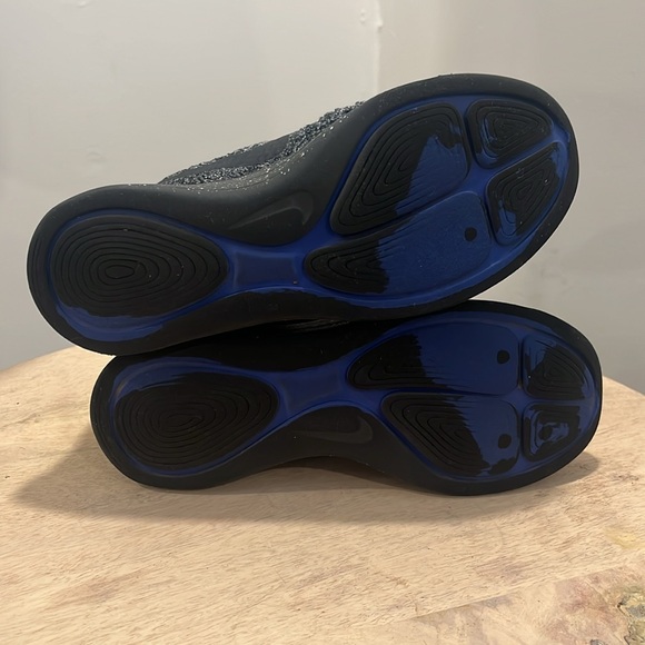 Nike LunarEpic Low Flyknit 2 Black and White Women size 8 - Picture 8 of 9